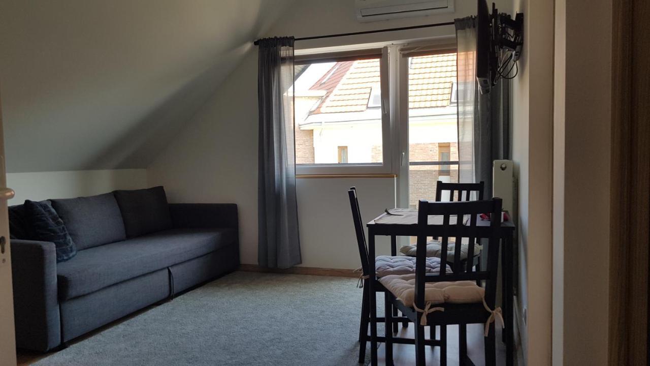 Vegvar Delux Apartman Gyula Bagian luar foto