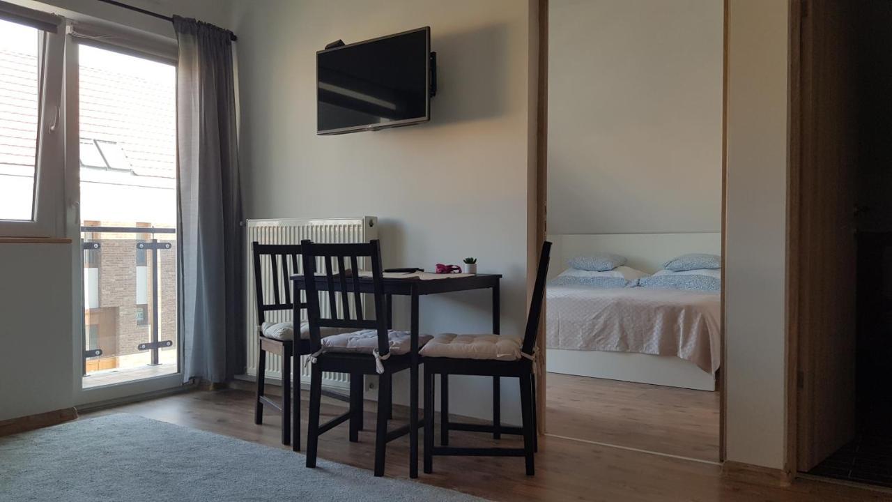 Vegvar Delux Apartman Gyula Bagian luar foto